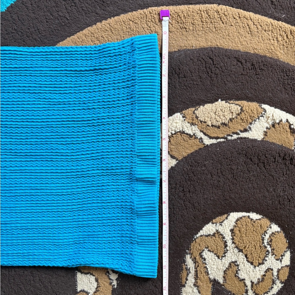 Blue Stretchy Ribbed Tube Top - Picture 5 of 6